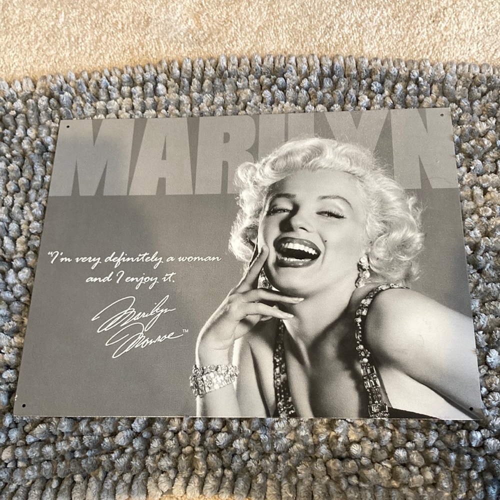 Tin Marylin Monroe picture